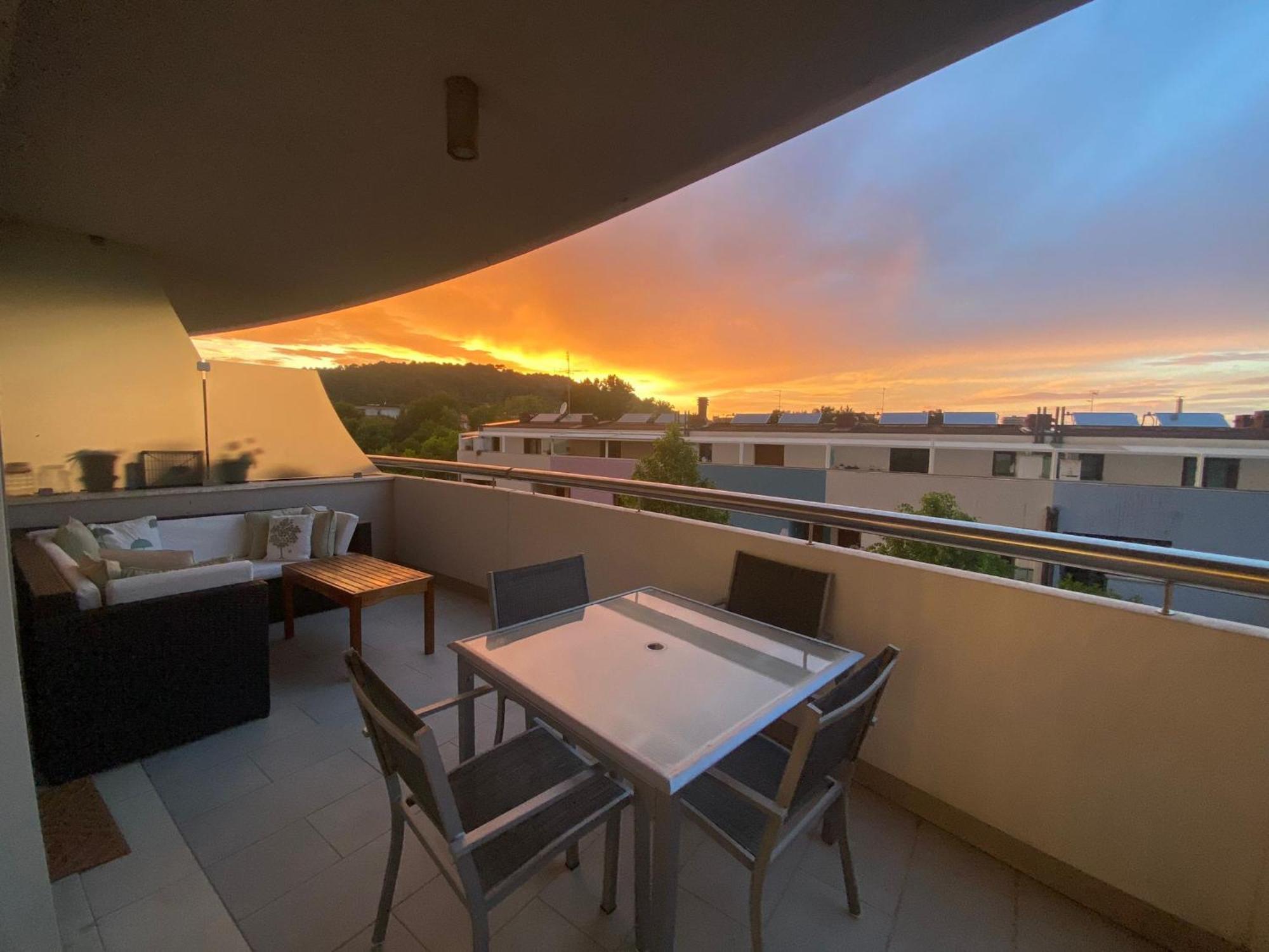 Appartamento Casa Del Porto Pesaro Esterno foto